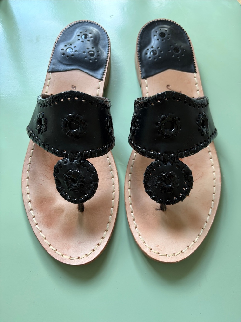 Jack Rogers Black Leather Circular Applique Thong Sandals